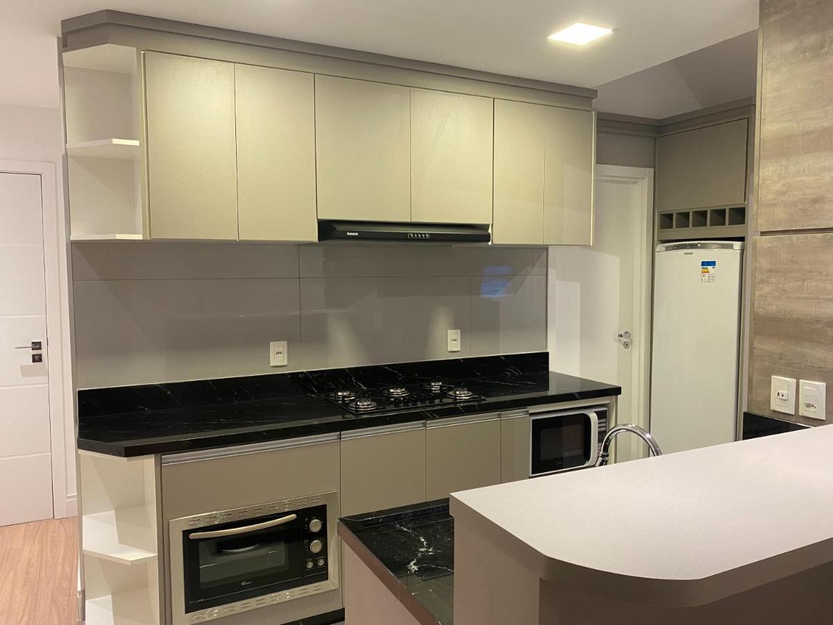 DUPLEX NOVO, com 02 Suítes, para 06 pessoas, e 02 vagas de garagem Canela Exterior foto