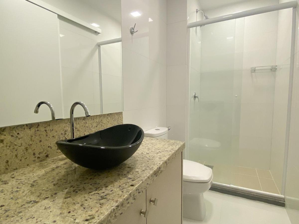 DUPLEX NOVO, com 02 Suítes, para 06 pessoas, e 02 vagas de garagem Canela Exterior foto
